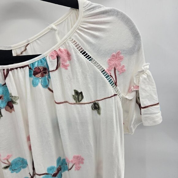Liv Los Angeles White Blue Pink Floral Embroidered Size Small - Picture 3 of 11
